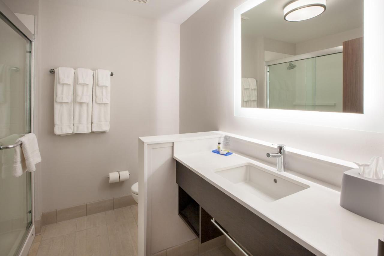 Holiday Inn Express & Suites - Bullhead City By Ihg Екстериор снимка