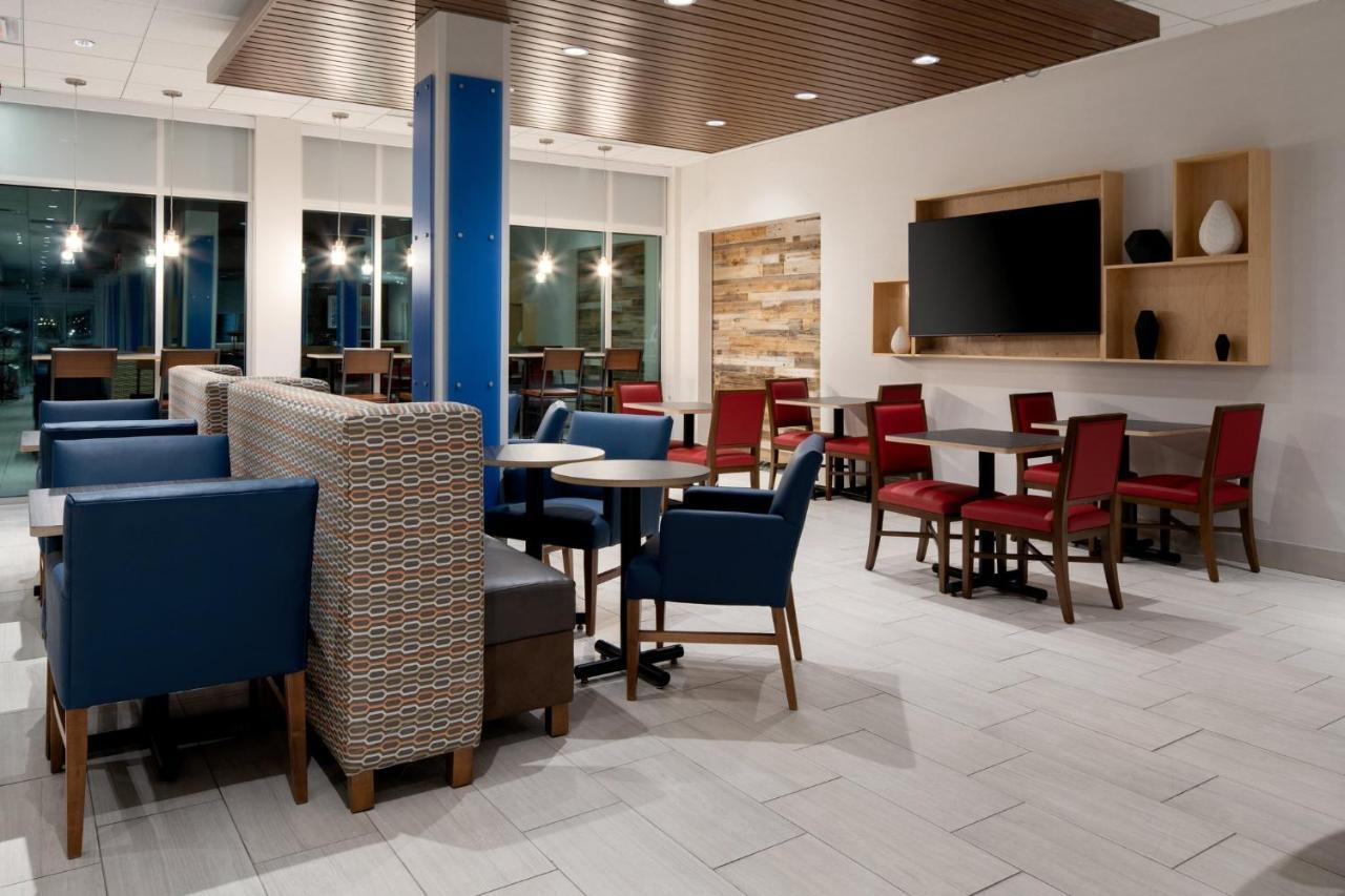 Holiday Inn Express & Suites - Bullhead City By Ihg Екстериор снимка