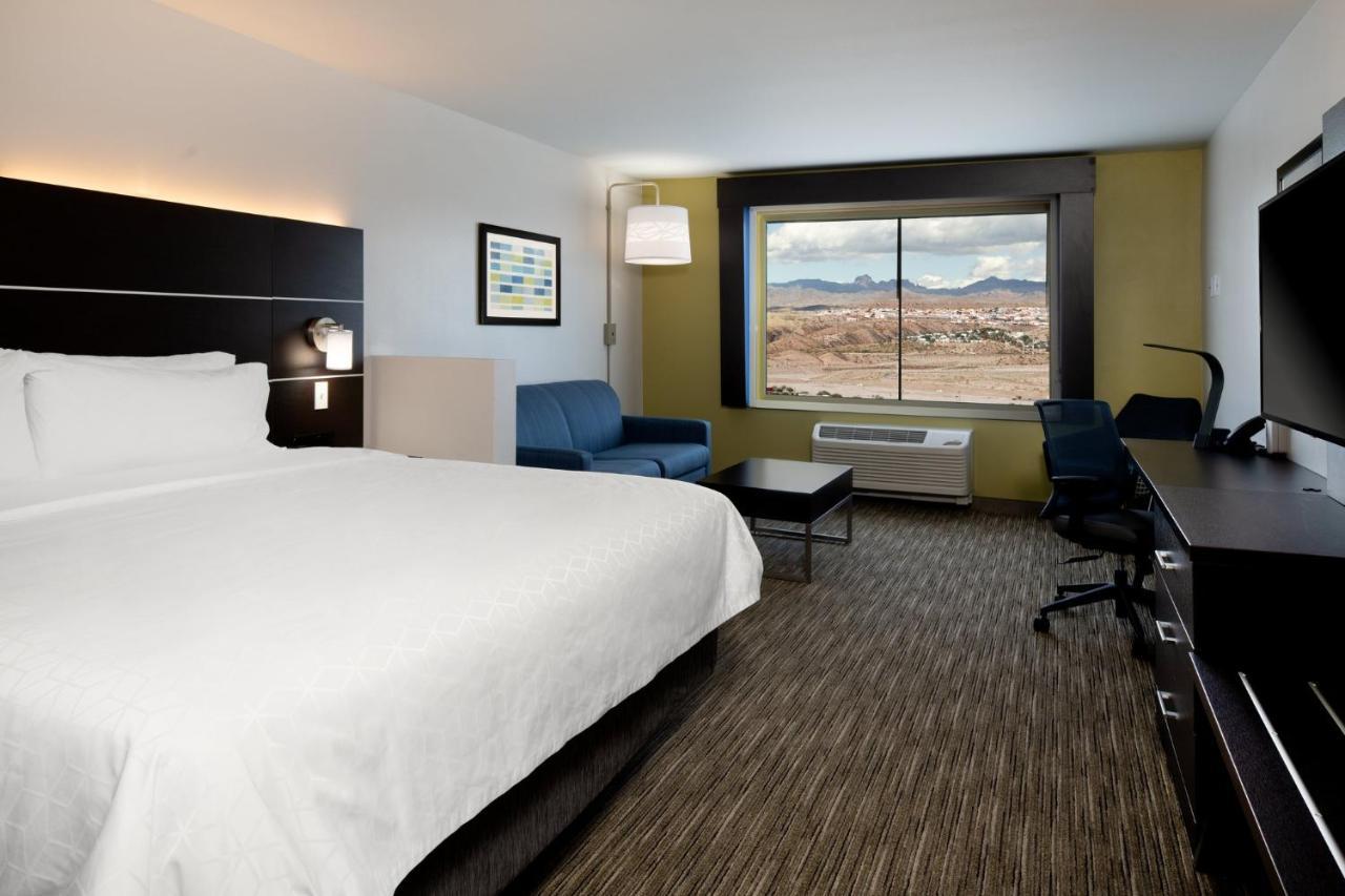 Holiday Inn Express & Suites - Bullhead City By Ihg Екстериор снимка