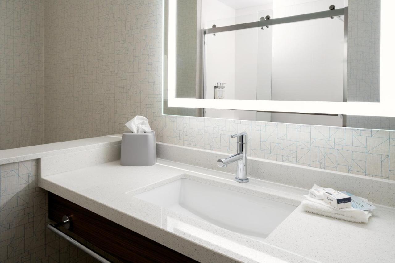 Holiday Inn Express & Suites - Bullhead City By Ihg Екстериор снимка